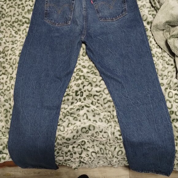 Women's Levi's Original 501 Jeans - Picture 5 of 8